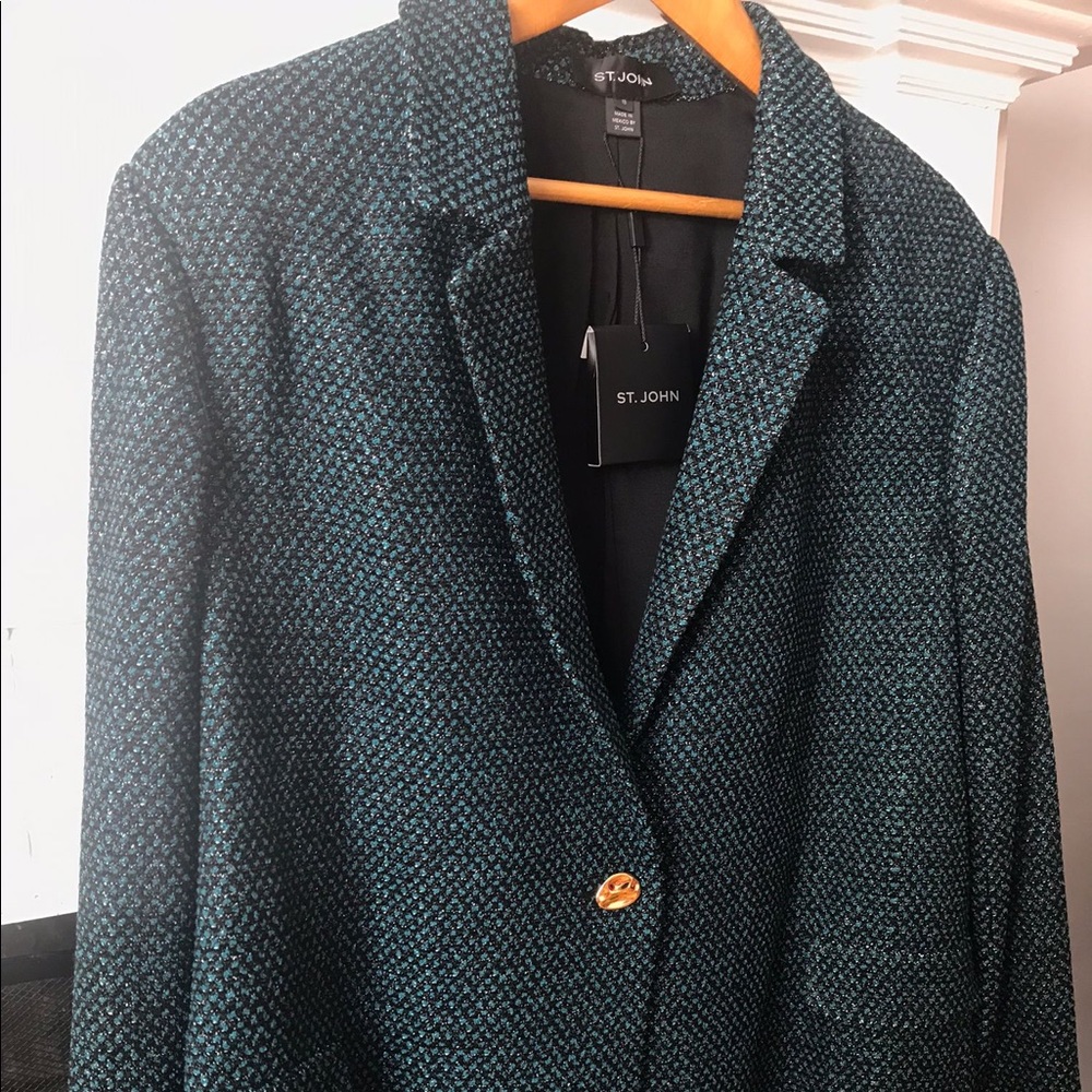 Beautiful brand new St. John lapel jacket